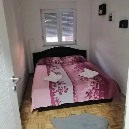 House * בייאליינה